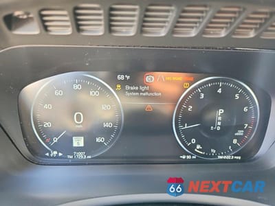 Zdjęcie 9 z 14 samochodu: 2020 VOLVO XC90 T6 MOMENTUM VIN:YV4A22PK9L1609651 - miniatura