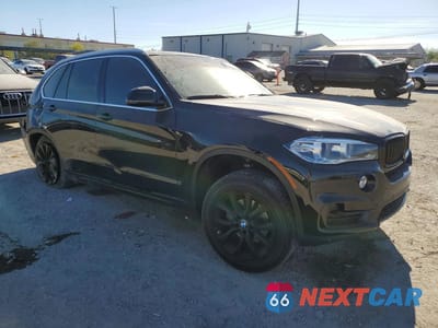 Czwarte zdjęcie samochodu z boku: 2018 BMW X5 SDRIVE35I VIN:5UXKR2C5XJ0Z19540 - miniatura