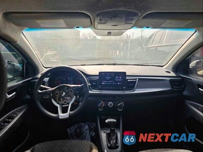 Zdjęcie 9 z 10 samochodu: 2022 KIA RIO LX VIN:3KPA24AD6NE496332 - miniatura