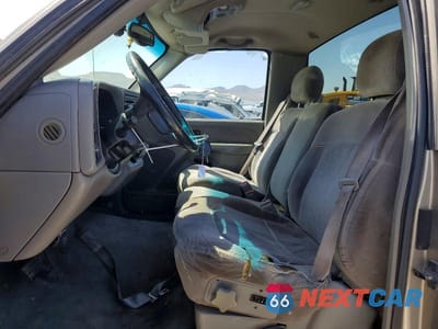 Zdjęcie 7 z 12 samochodu: 2000 CHEVROLET SILVERADO K1500 VIN:1GCEK14T8YZ272510 - miniatura