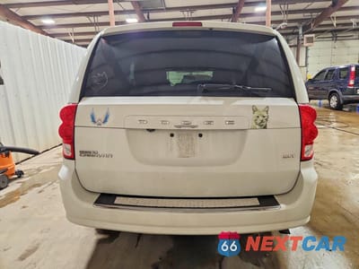 Zdjęcie 6 z 14 samochodu: 2014 DODGE GRAND CARAVAN SXT VIN:2C4RDGCG7ER405492 - miniatura