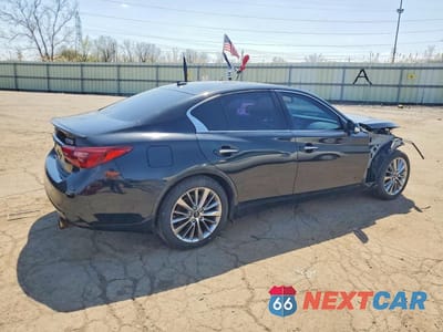 Trzecie zdjęcie samochodu z tyłu: 2018 INFINITI Q50 2.0T LUXE VIN:JN1CV7AR8JM280770 - miniatura
