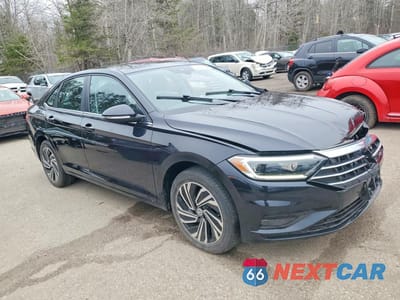 Czwarte zdjęcie samochodu z boku: 2019 VOLKSWAGEN JETTA SEL PREMIUM VIN:3VWG57BU7KM157885 - miniatura