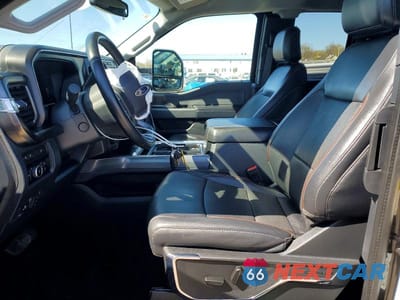 Zdjęcie 7 z 12 samochodu: 2024 FORD F350 SUPER DUTY VIN:1FT8X3DM7RED08019 - miniatura