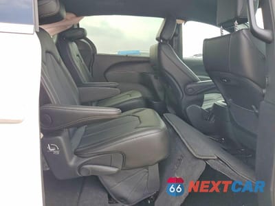 Zdjęcie 10 z 12 samochodu: 2025 CHRYSLER PACIFICA SELECT VIN:2C4RC1BG1SR507691 - miniatura