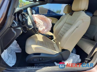 Zdjęcie 7 z 12 samochodu: 2016 BUICK CASCADA PREMIUM VIN:W04WT3N57GG169905 - miniatura