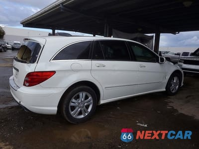 Trzecie zdjęcie samochodu z tyłu: 2008 MERCEDES-BENZ R350 VIN:4JGCB56E68A084348 - miniatura