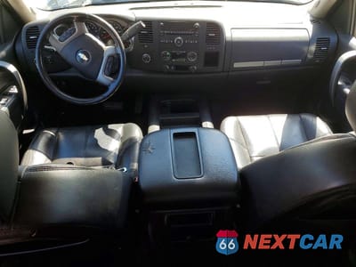 Zdjęcie 8 z 12 samochodu: 2011 CHEVROLET SILVERADO K1500 LT VIN:1GCPKSE34BF200144 - miniatura