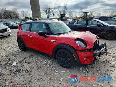 Czwarte zdjęcie samochodu z boku: 2021 MINI COOPER VIN:WMWXR3C02M2N39518 - miniatura