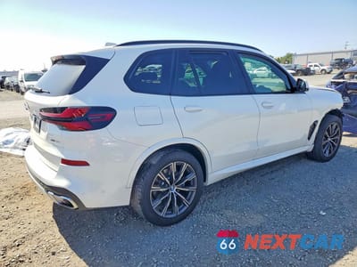 Trzecie zdjęcie samochodu z tyłu: 2025 BMW X5 SDRIVE 40I VIN:5UX13EU06S9Y29512 - miniatura