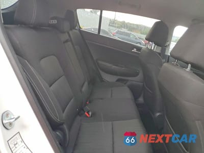 Zdjęcie 11 z 12 samochodu: 2017 KIA SPORTAGE LX VIN:KNDPMCAC8H7067946 - miniatura