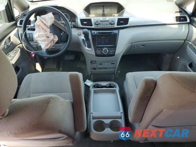 Zdjęcie 8 z 13 samochodu: 2016 HONDA ODYSSEY SE VIN:5FNRL5H31GB142332 - miniatura