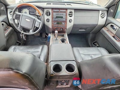 Zdjęcie 8 z 12 samochodu: 2007 FORD EXPEDITION LIMITED VIN:1FMFU20557LA68448 - miniatura