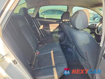 Zdjęcie 10 z 12 samochodu: 2017 NISSAN SENTRA S VIN:3N1AB7AP8HY324076 - miniatura