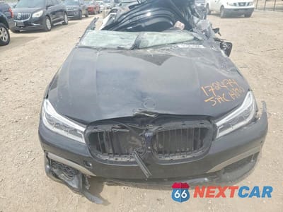 Zdjęcie 11 z 12 samochodu: 2019 BMW M760 XI VIN:WBA7H6C5XKG615048 - miniatura