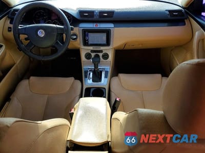 Zdjęcie 8 z 12 samochodu: 2006 VOLKSWAGEN PASSAT 2.0T VIN:WVWAK73C56P049837 - miniatura