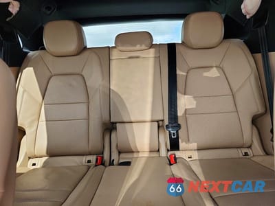 Zdjęcie 10 z 14 samochodu: 2020 PORSCHE CAYENNE VIN:WP1AA2AY2LDA01809 - miniatura