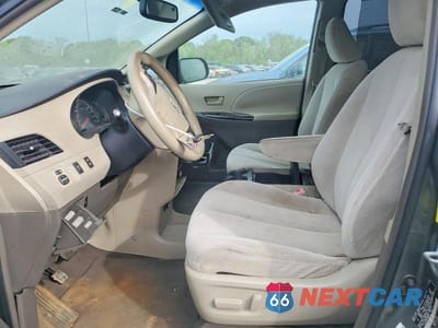 Zdjęcie 7 z 13 samochodu: 2011 TOYOTA SIENNA LE 7-PASSENGER VIN:5TDJK3DC2BS006046 - miniatura