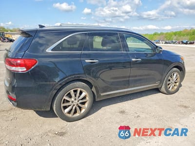 Trzecie zdjęcie samochodu z tyłu: 2016 KIA SORENTO SX LIMITED V6 VIN:5XYPKDA58GG070697 - miniatura