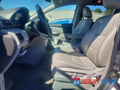 Zdjęcie 7 z 14 samochodu: 2016 HONDA ODYSSEY EXL VIN:5FNRL5H68GB018617 - miniatura