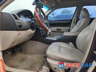 Zdjęcie 7 z 12 samochodu: 2006 CHRYSLER 300C VIN:2C3KA63H06H350697 - miniatura