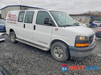 Czwarte zdjęcie samochodu z boku: 2018 GMC SAVANA G2500 VIN:1GTW7AFG5J1902283 - miniatura