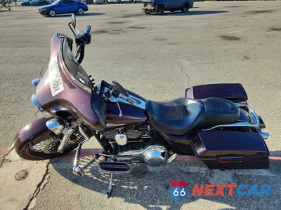 Trzecie zdjęcie samochodu z tyłu: 2007 HARLEY-DAVIDSON FLHX CALIFORNIA VIN:1HD1KB4337Y666911 - miniatura