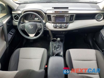 Zdjęcie 8 z 12 samochodu: 2015 TOYOTA RAV4 LE VIN:JTMZFREV1FJ049936 - miniatura