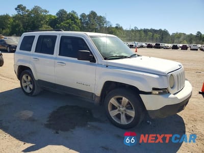Czwarte zdjęcie samochodu z boku: 2012 JEEP PATRIOT LATITUDE VIN:1C4NJPFB5CD665638 - miniatura