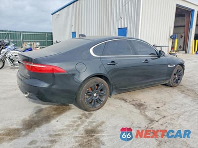 Trzecie zdjęcie samochodu z tyłu: 2016 JAGUAR XF PREMIUM VIN:SAJBD4BV9GCY21816 - miniatura