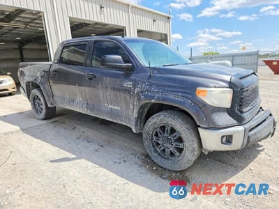 Czwarte zdjęcie samochodu z boku: 2016 TOYOTA TUNDRA SR5 VIN:5TFDW5F12GX499401 - miniatura