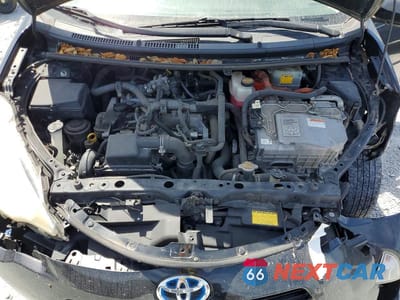 Zdjęcie 11 z 12 samochodu: 2013 TOYOTA PRIUS C THREE VIN:JTDKDTB33D1538519 - miniatura