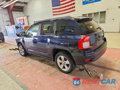 Drugie zdjęcie samochodu z przodu: 2012 JEEP COMPASS SPORT VIN:1C4NJCBB2CD639545 - miniatura