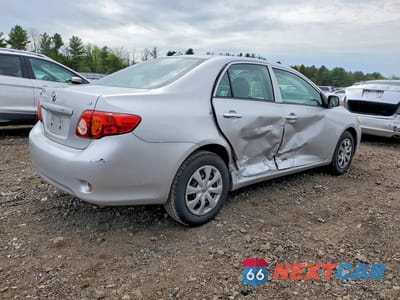 Trzecie zdjęcie samochodu z tyłu: 2010 TOYOTA COROLLA LE VIN:1NXBU4EE0AZ282672 - miniatura