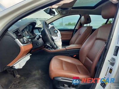 Zdjęcie 7 z 12 samochodu: 2016 BMW 528 XI VIN:WBA5A7C5XGG643621 - miniatura