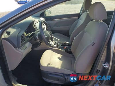 Zdjęcie 7 z 12 samochodu: 2020 HYUNDAI ELANTRA SEL VIN:5NPD84LF5LH499208 - miniatura