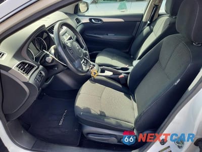 Zdjęcie 7 z 11 samochodu: 2018 NISSAN SENTRA S VIN:3N1AB7AP5JY345022 - miniatura