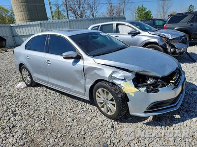 Czwarte zdjęcie samochodu z boku: 2016 VOLKSWAGEN JETTA SE VIN:3VWD67AJ4GM225946 - miniatura