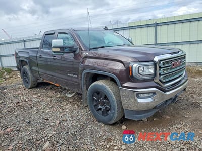 Czwarte zdjęcie samochodu z boku: 2016 GMC SIERRA K1500 SLE VIN:1GTV2MEC1GZ174983 - miniatura