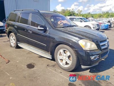 Czwarte zdjęcie samochodu z boku: 2008 MERCEDES-BENZ GL 450 4MATIC VIN:4JGBF71E18A350703 - miniatura