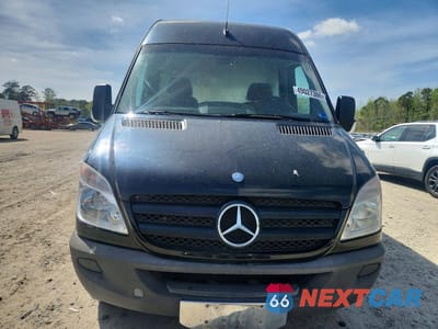 Piąte zdjęcie samochodu w środku: 2011 MERCEDES BENZ SPRINTER 2500 VIN:WDZPE7CC0B5567331 - miniatura