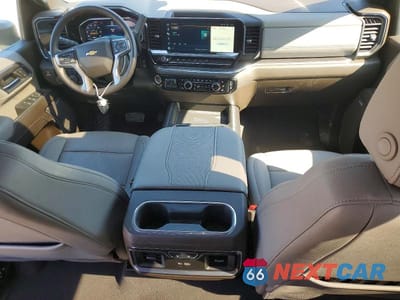 Zdjęcie 8 z 13 samochodu: 2024 CHEVROLET SILVERADO K3500 LTZ VIN:1GC4YUEY8RF280227 - miniatura