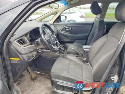 Zdjęcie 7 z 12 samochodu: 2014 KIA RONDO VIN:KNAHT8A30E7059935 - miniatura