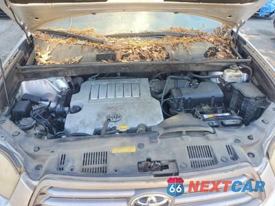 Zdjęcie 12 z 13 samochodu: 2010 TOYOTA HIGHLANDER SE VIN:5TDKK3EH7AS017850 - miniatura