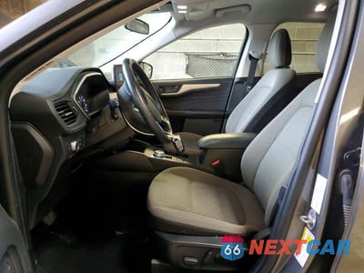 Zdjęcie 7 z 13 samochodu: 2022 FORD ESCAPE SE VIN:1FMCU9G60NUA47489 - miniatura