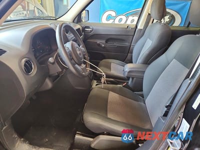 Zdjęcie 7 z 13 samochodu: 2011 JEEP PATRIOT SPORT VIN:1J4NT1GA2BD107686 - miniatura