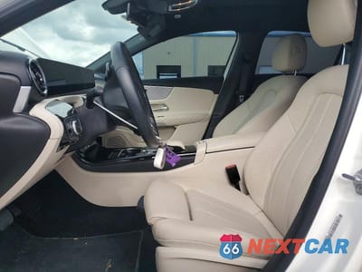 Zdjęcie 7 z 12 samochodu: 2019 MERCEDES-BENZ A 220 VIN:WDD3G4EB3KW023014 - miniatura