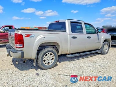 Trzecie zdjęcie samochodu z tyłu: 2007 GMC NEW SIERRA K1500 VIN:2GTEK13M371533852 - miniatura