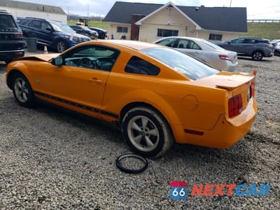 Drugie zdjęcie samochodu z przodu: 2007 FORD MUSTANG VIN:1ZVFT80N475308035 - miniatura