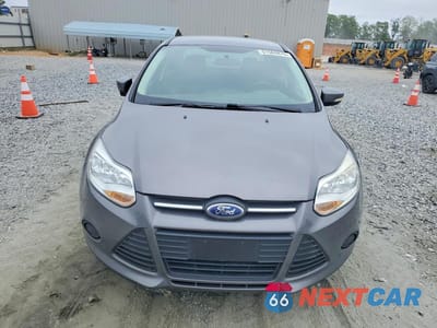 Piąte zdjęcie samochodu w środku: 2014 FORD FOCUS SE VIN:1FADP3F20EL438083 - miniatura